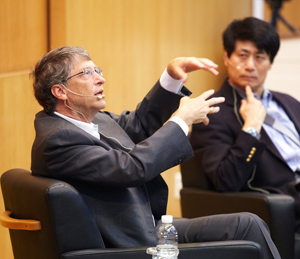 Bill Gates is speaking to SNU students