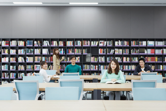 The library is important because it truly captures the values of Seoul National University: an institution that seeks to create individuals who academically prominent as well as well rounded in diverse areas.