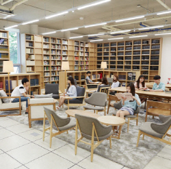 Kwanjeong Library