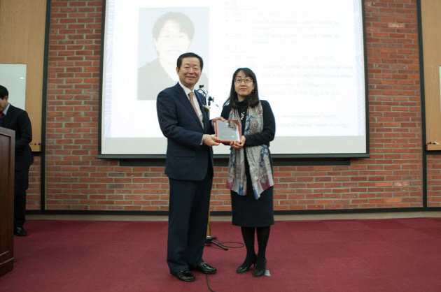 Professor CHOI Heeseung