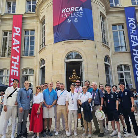 SNU Dream Together Master Program Holds Reunion in Paris