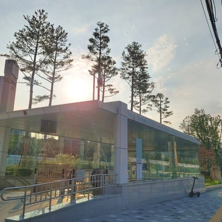 A Genuine “Seoul National University Entrance” Subway Station is Built at Last, as the Sillim Line O...