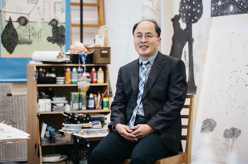 Professor Hasoon Shin (Department of Oriental Painting, College of Fine Arts), Recipient of the 2020 Excellence in Teaching Award