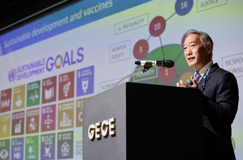 “Current and Future Vaccine Challenges” by Distinguished Professor Jerome H. Kim