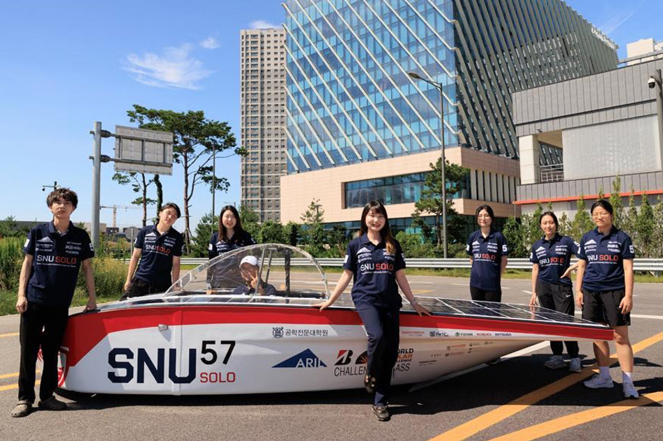 Seoul National University solar car club ‘SNU Solo’ at the Future Mobility Research Center in Siheung Campus