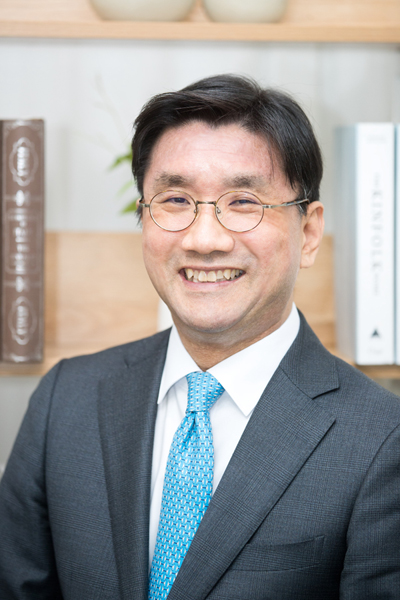 ▲ Prof. Joo Young-Chang of Seoul National University's Department of Materials Science and Engineering