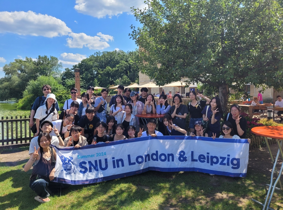 Students who participated in the SWP program to London & Leipzig