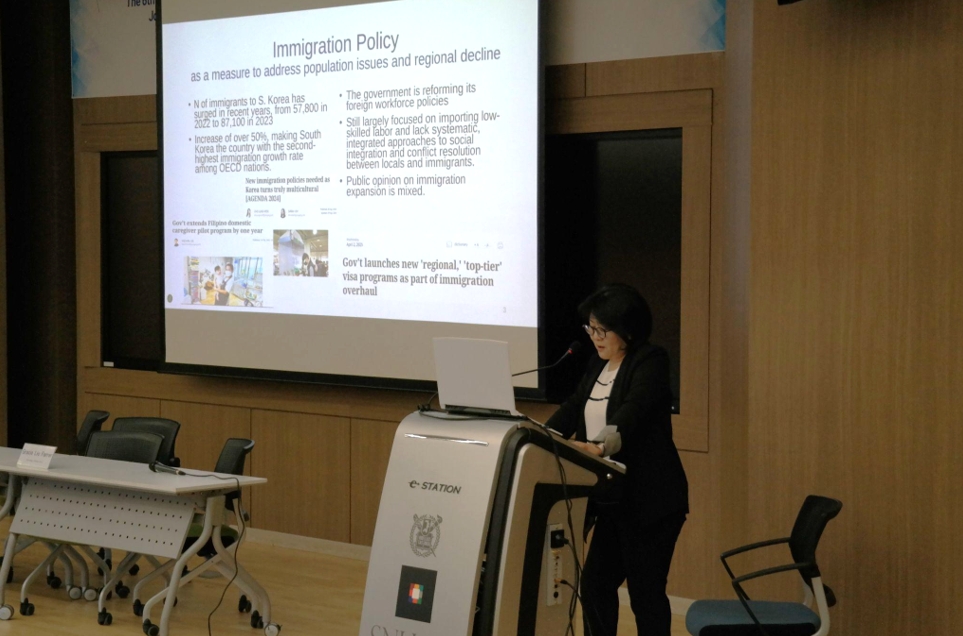 Professor Huh Jungwon on “Public Perceptions of Immigration Amid Demographic Shifts: Youth vs Older Generations in South Korea”