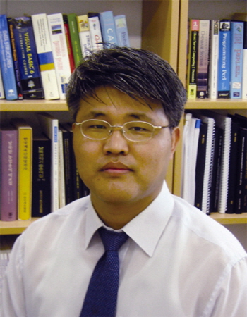 Professor KIM Heebal
